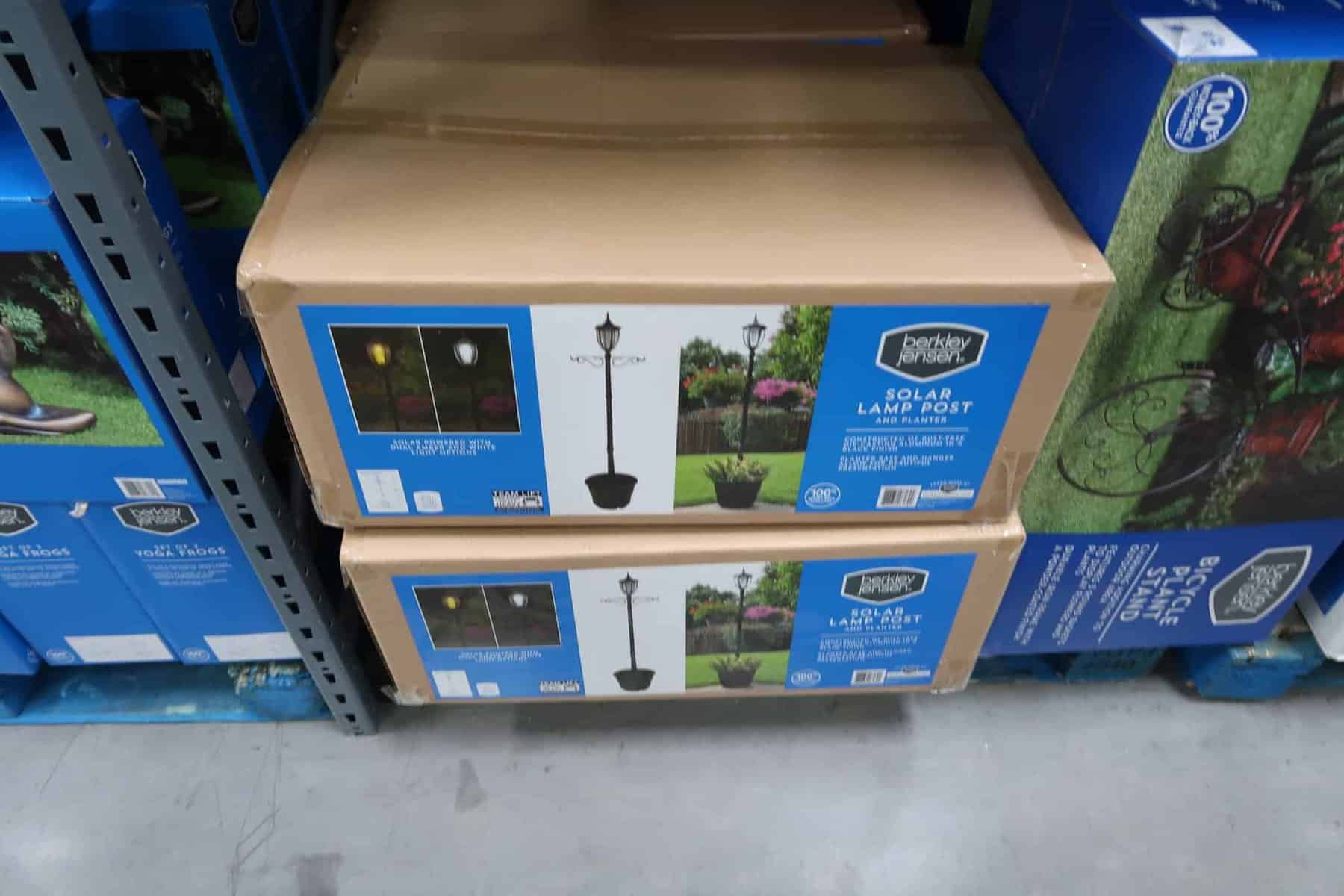 berkley jensen solar lamp post