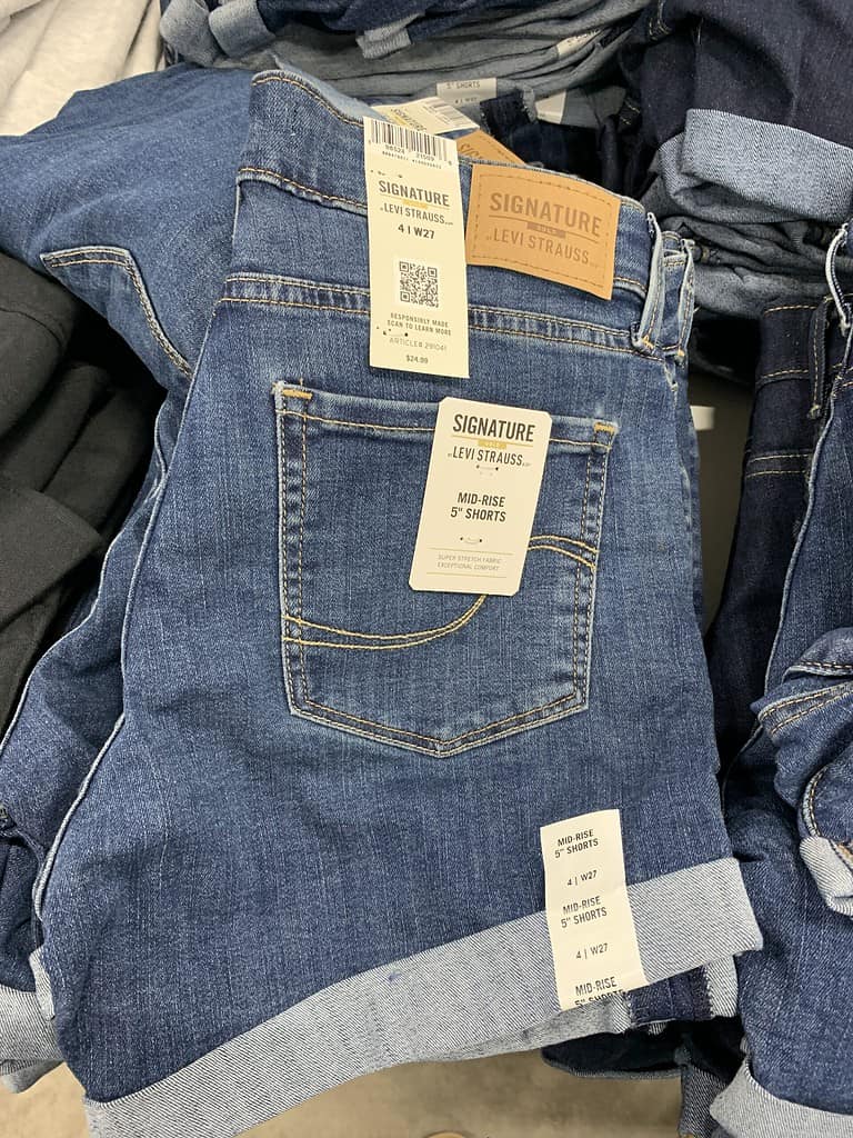 levi signature midrise shorts at BJ's 